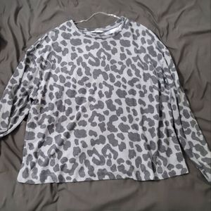 Grey Leopard long sleeve